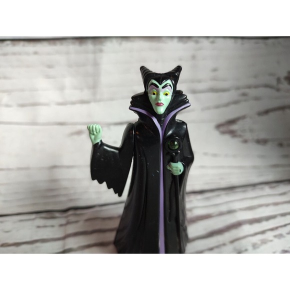 Vintage McDonald's Sleeping Beauty's Maleficent Wicked Witch Figure - Picture 2 of 6
